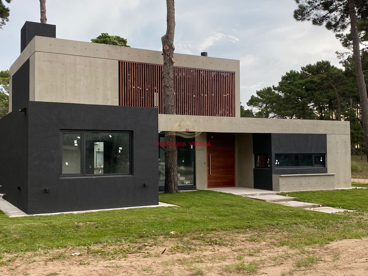 VENTA DE CASA EN PINAMAR! BARRIO PIONEROS - A ESTRENAR!