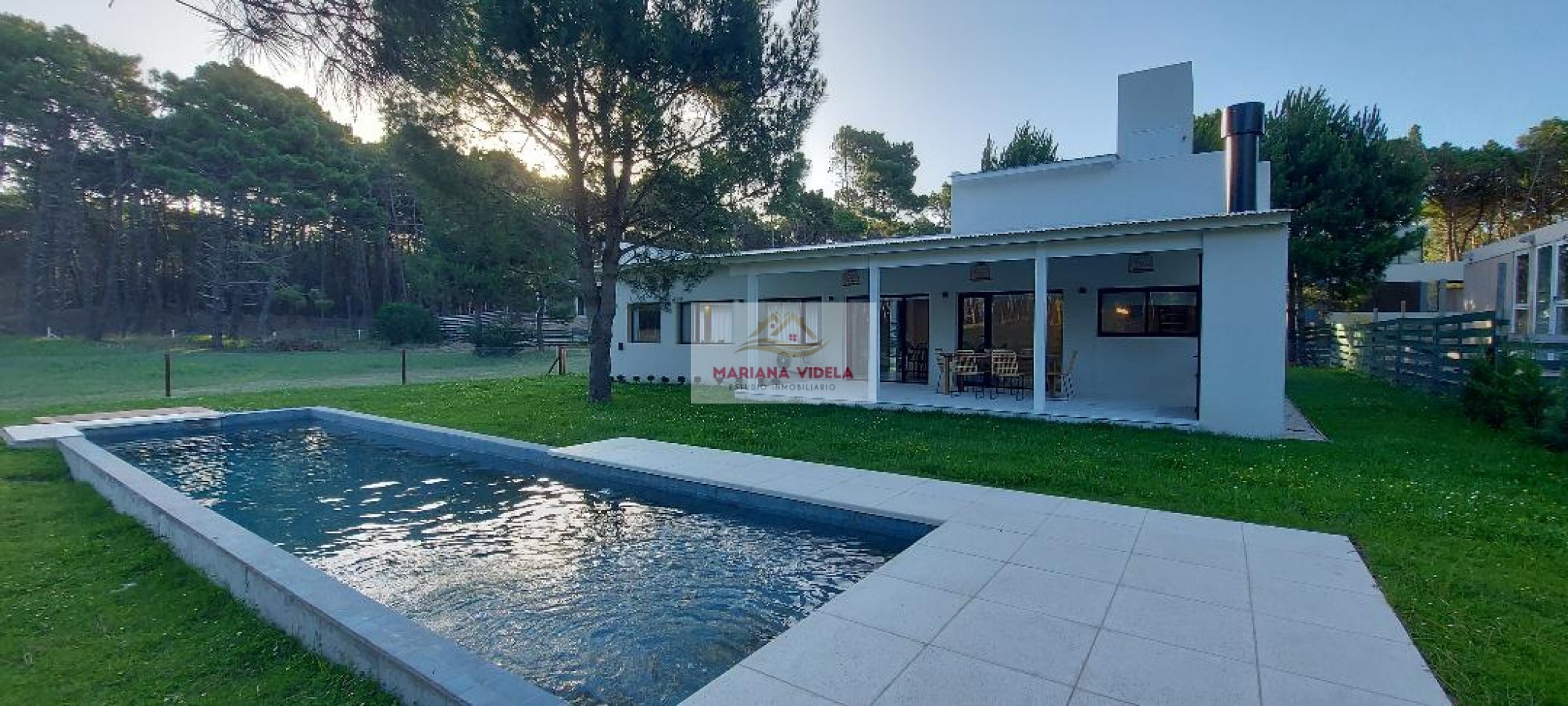 Casa en venta en Pinamar . Barrio Pioneros.