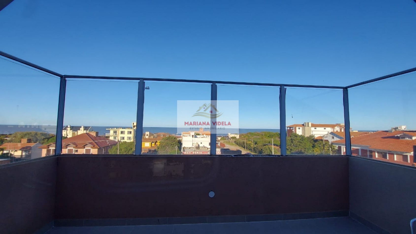 Departamento Monoambiente en alquiler anual. Mar de Ostende.