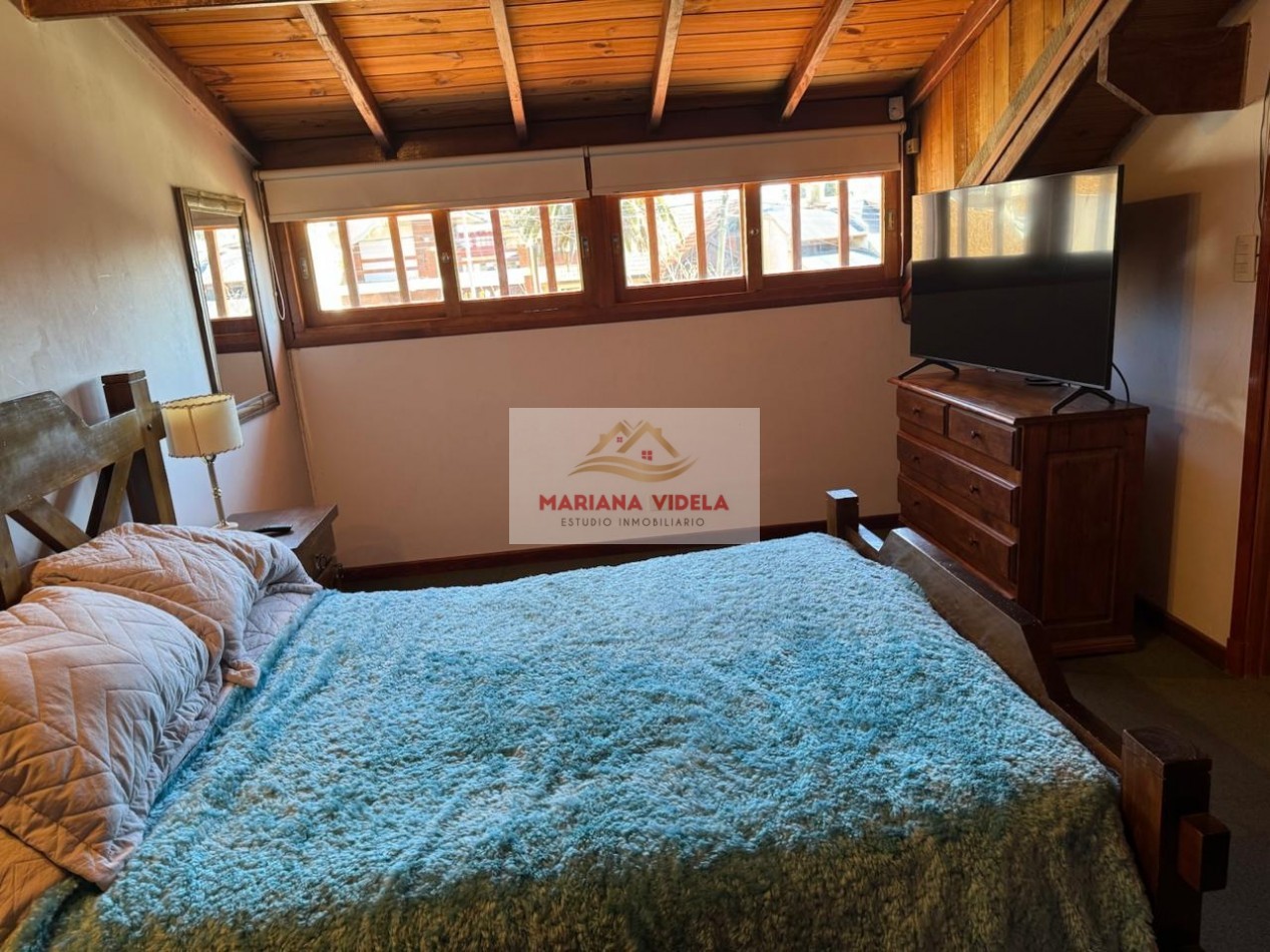 CASA/CHALET DE 3 AMBIENTES CON PARQUE, GARAJE Y GALPON. APTO CREDITO EN COLINAS DE PERALTA RAMOS. Mar del Plata