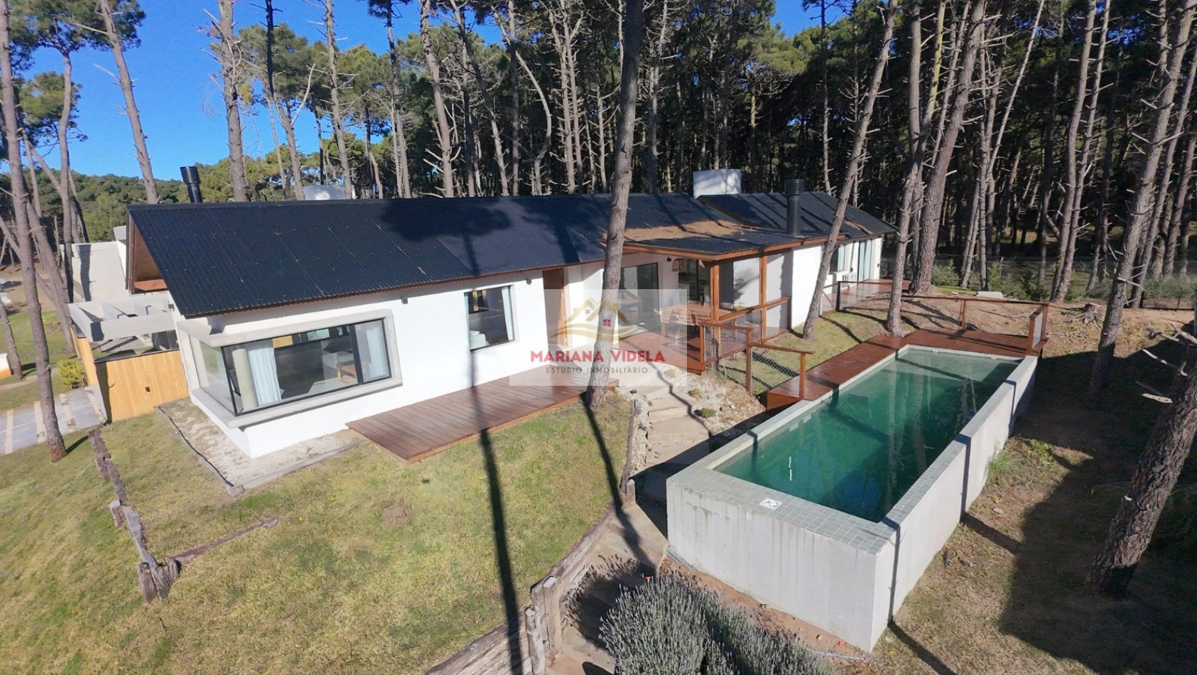 Casa en venta en Pinamar. Barrio Pioneros Pinamar.