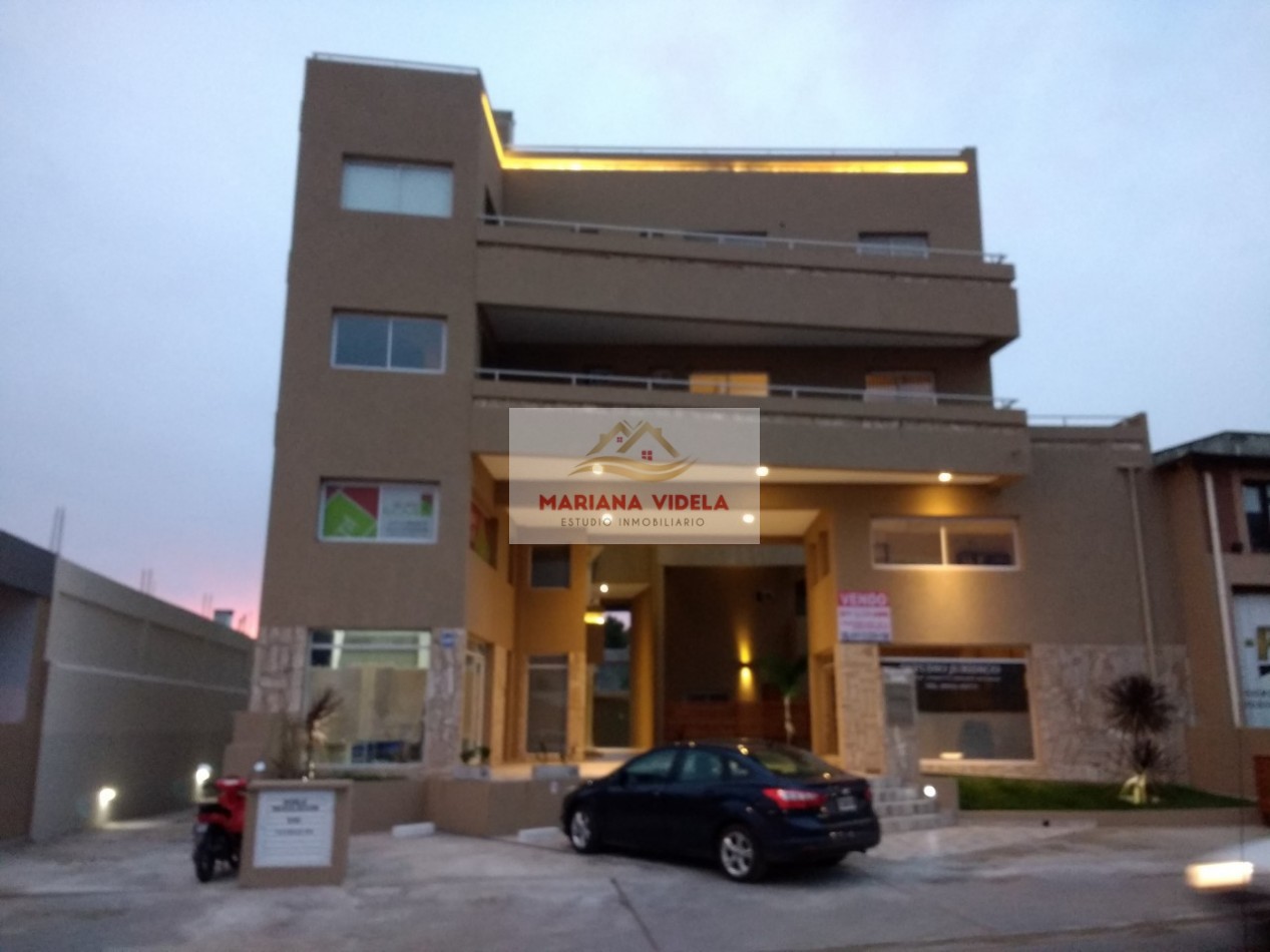 Departamento en vent en Centro Administrativo de Pinamar. Oportunidad de inversion.