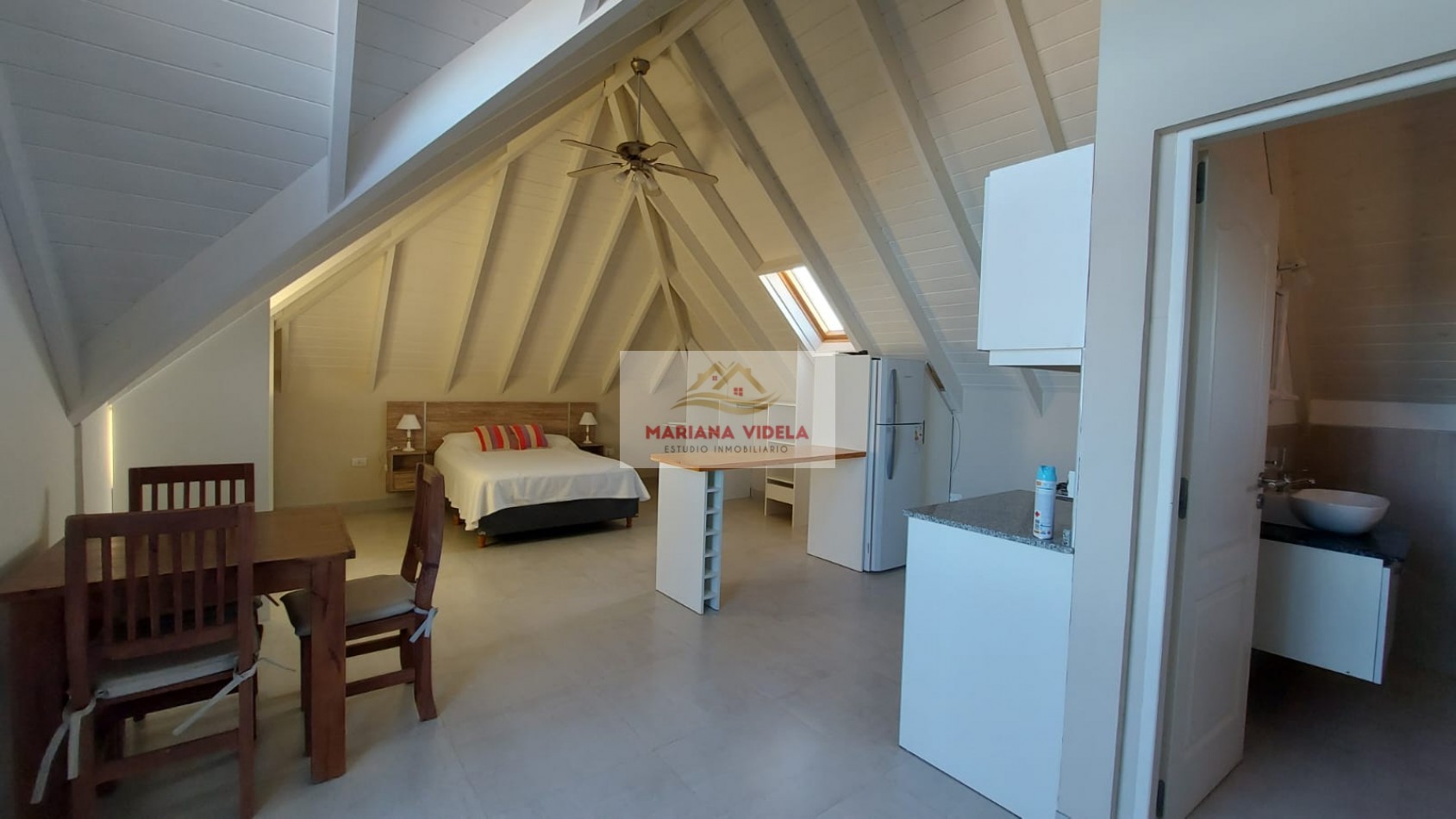 Departamento Monoambiente en alquiler anual. Mar de Ostende.