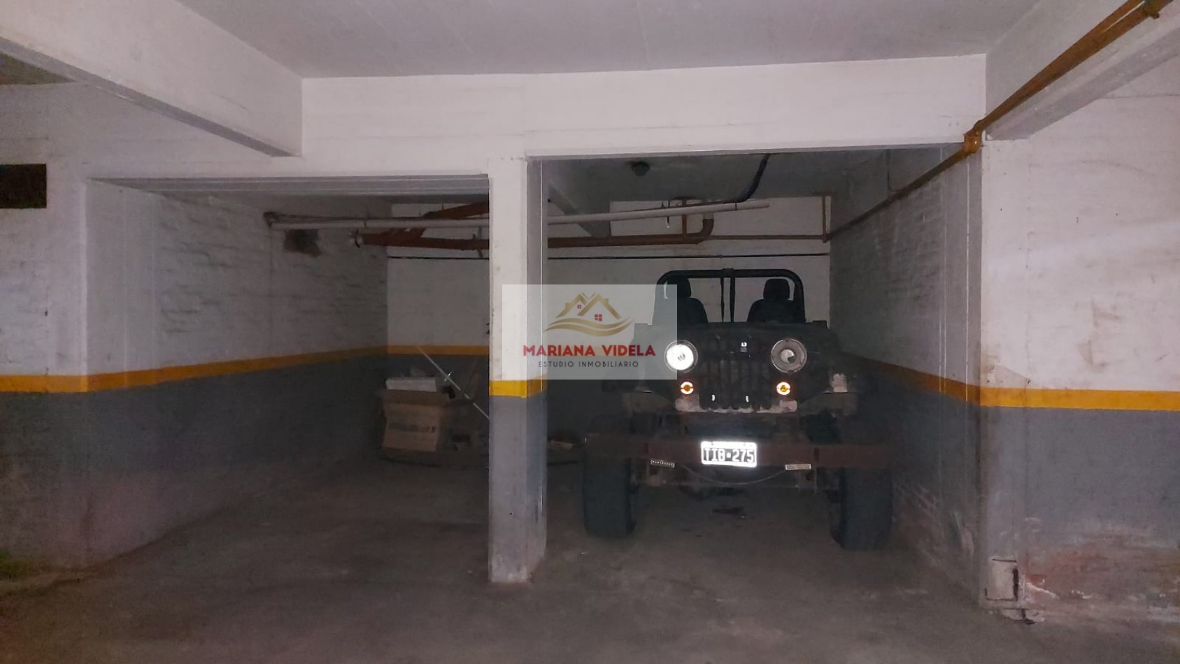 Departamento en venta en Pinamar con cochera, pleno centro administrativo.