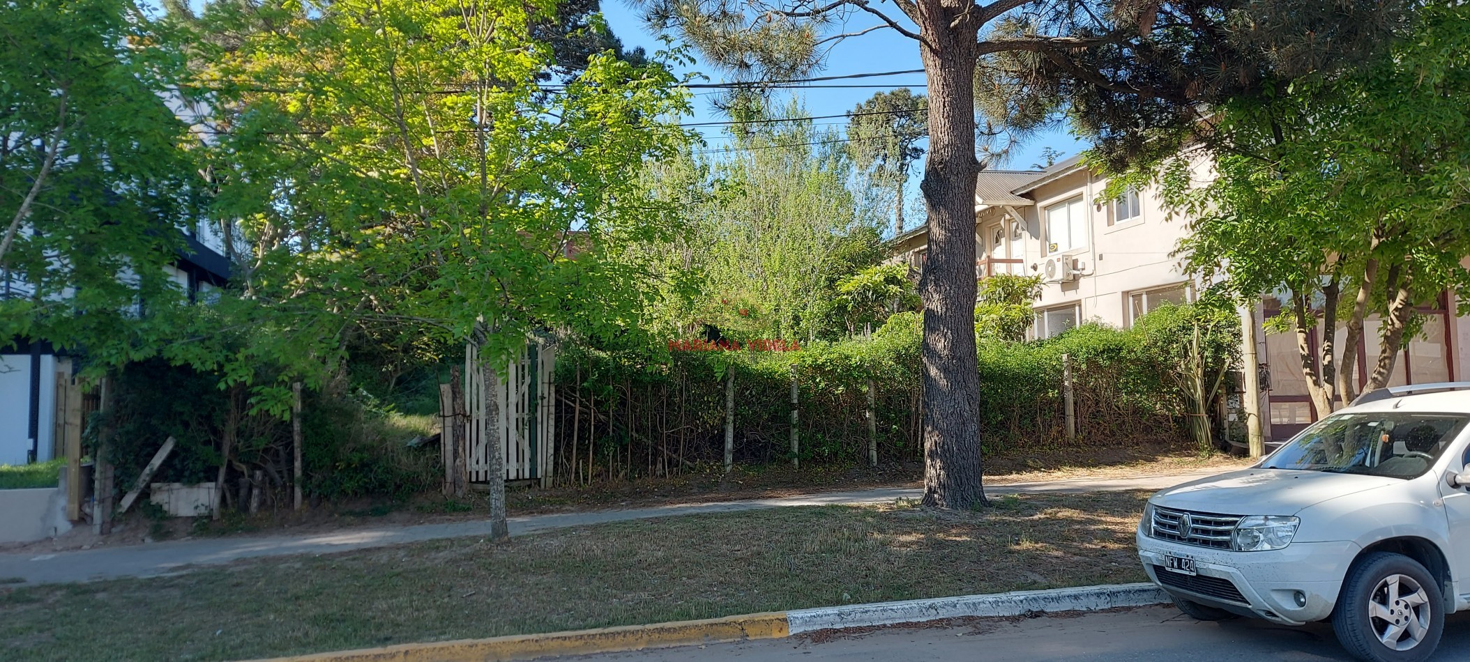 Terreno en venta en Valeria del Mar, sobre Av.Espora. Multifamiliar-Comercial-Hotelero.