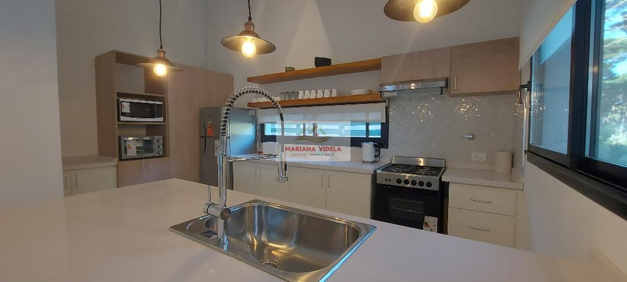 Casa en venta en Pinamar . Barrio Pioneros.