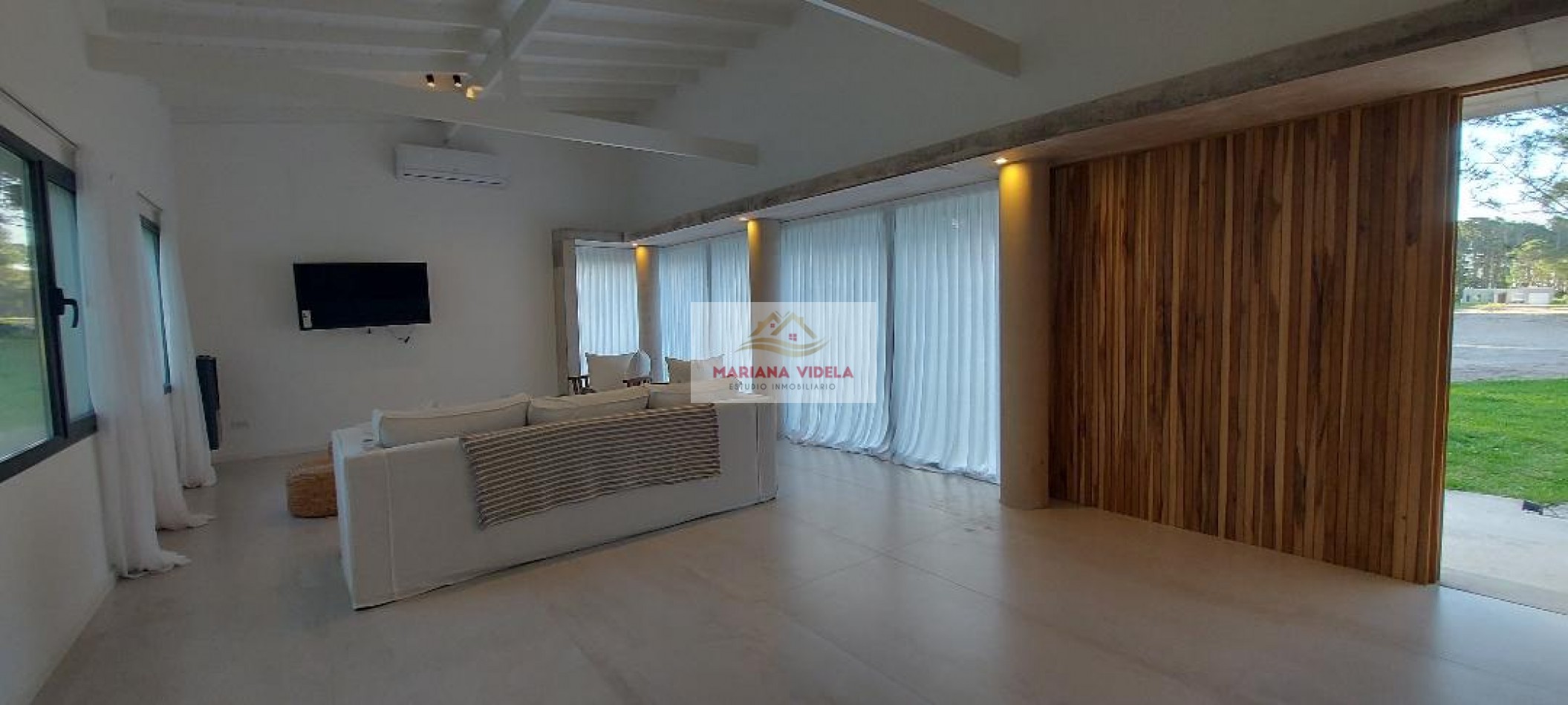 Casa en venta en Pinamar . Barrio Pioneros.