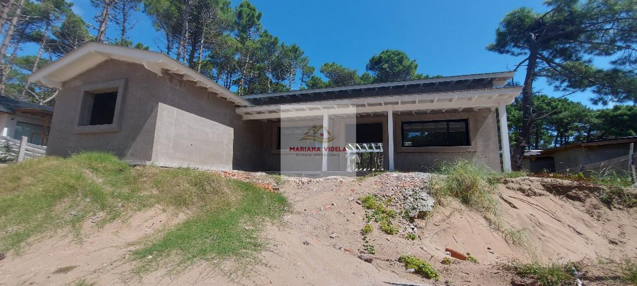 Casa en venta en Barrio Pioneros de Pinamar. Venta de pozo! Entrega Diciembre 2024!