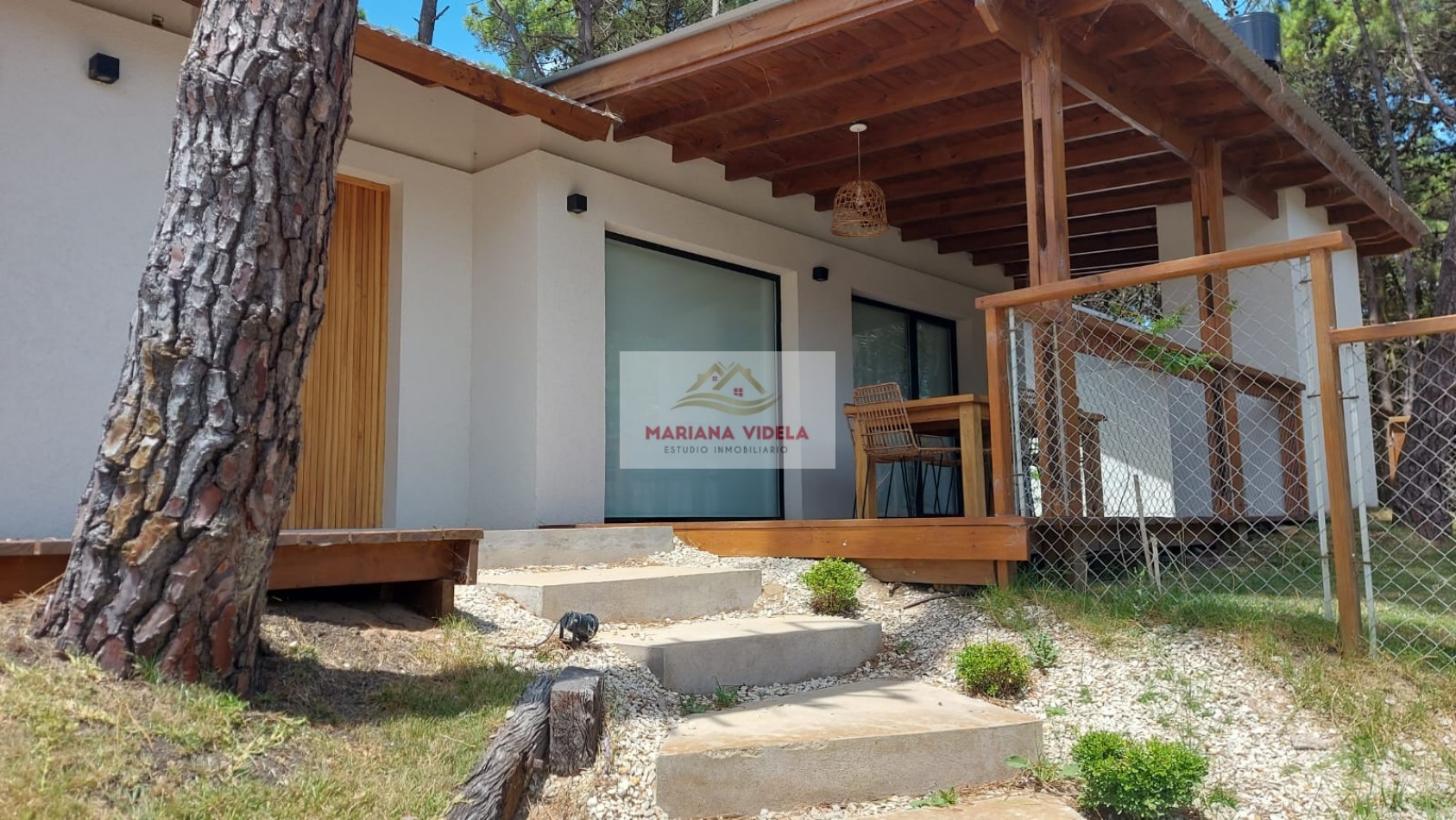 Casa en venta en Pinamar. Barrio Pioneros Pinamar.