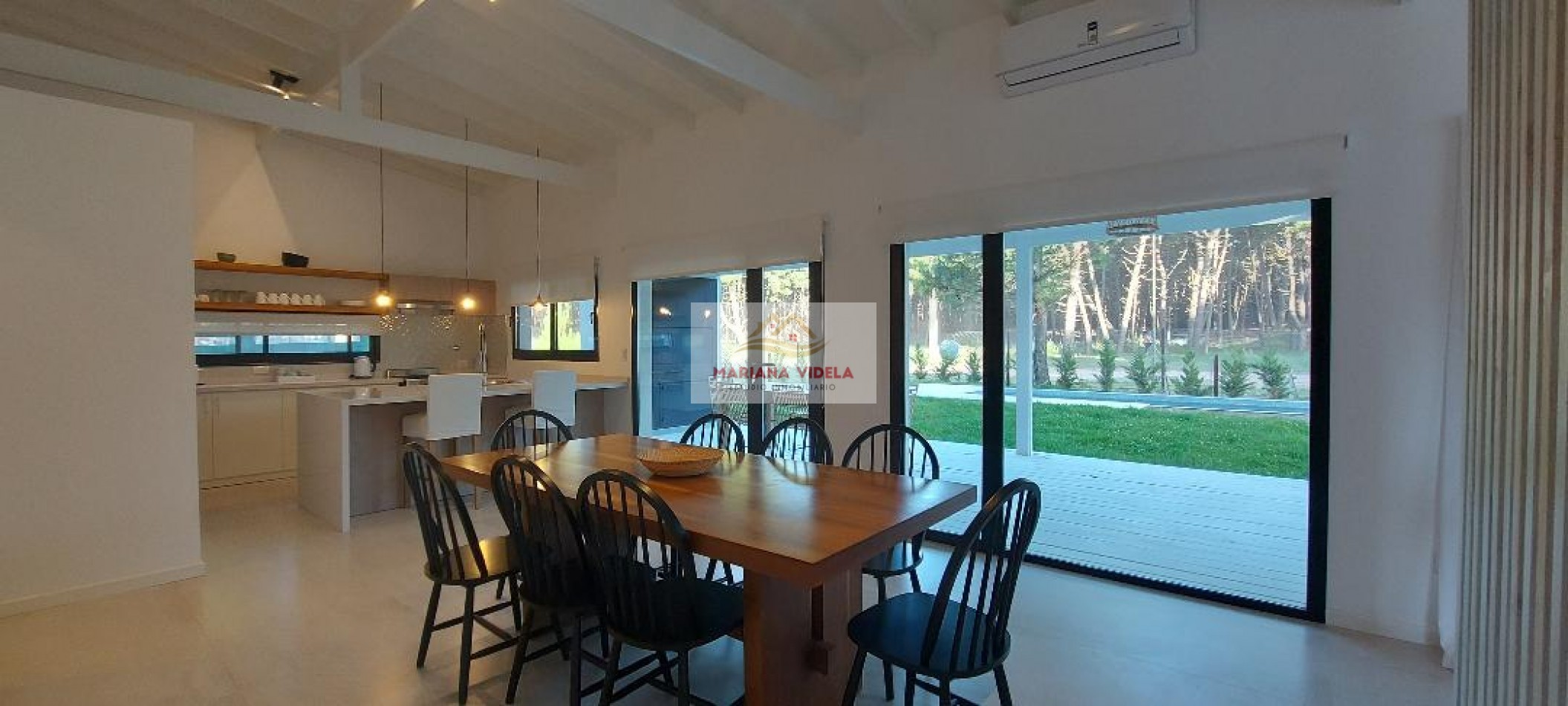 Casa en venta en Pinamar . Barrio Pioneros.