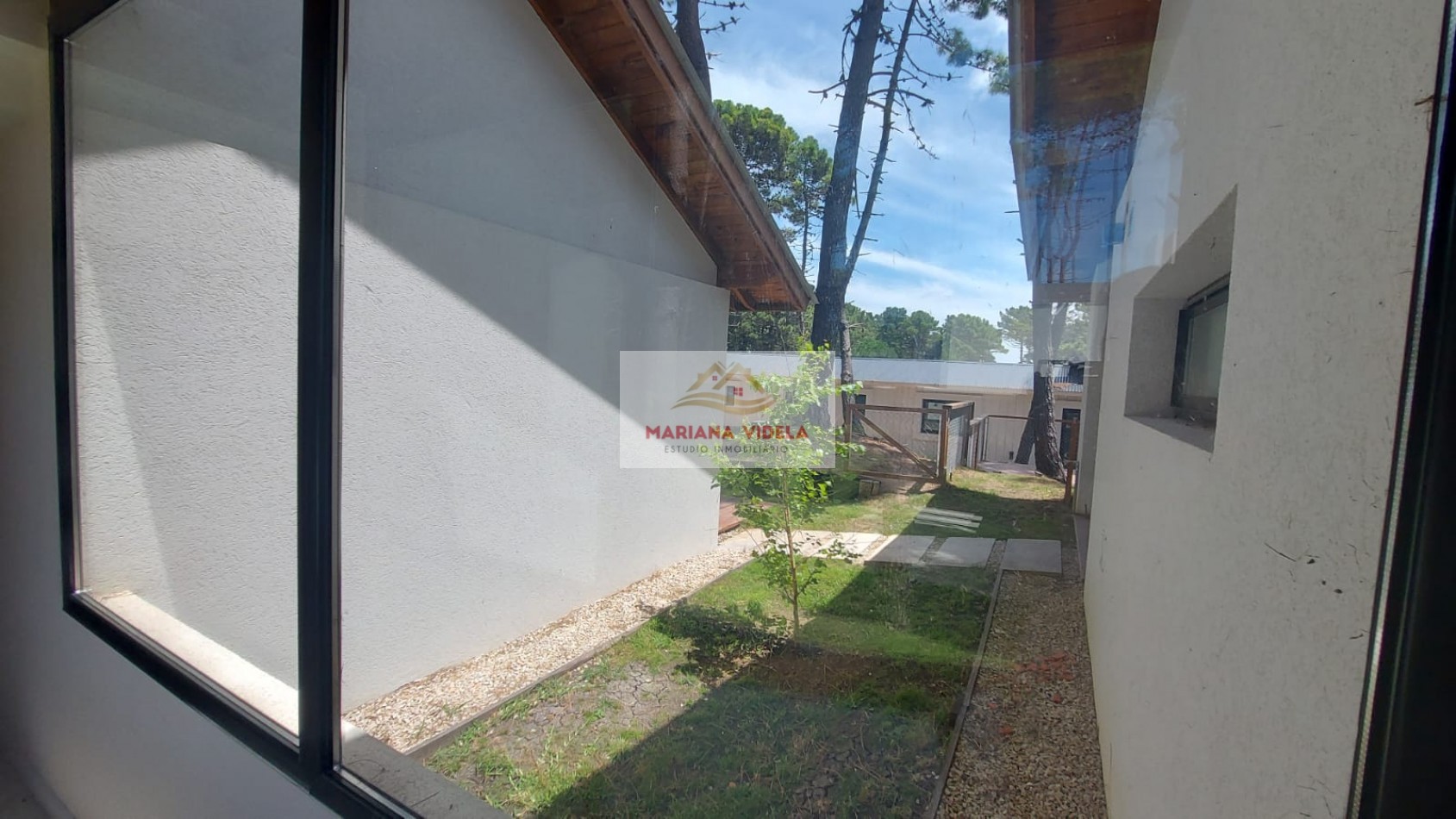 Casa en venta en Pinamar. Barrio Pioneros Pinamar.