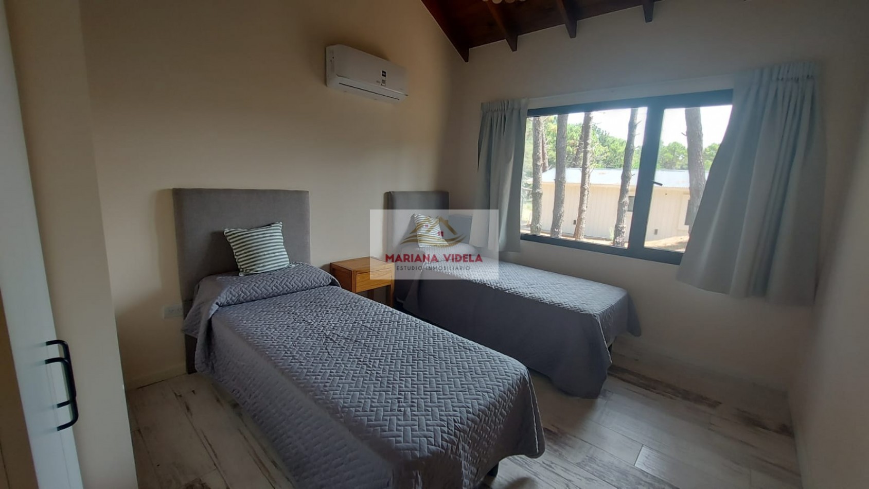 Casa en venta en Pinamar. Barrio Pioneros Pinamar.