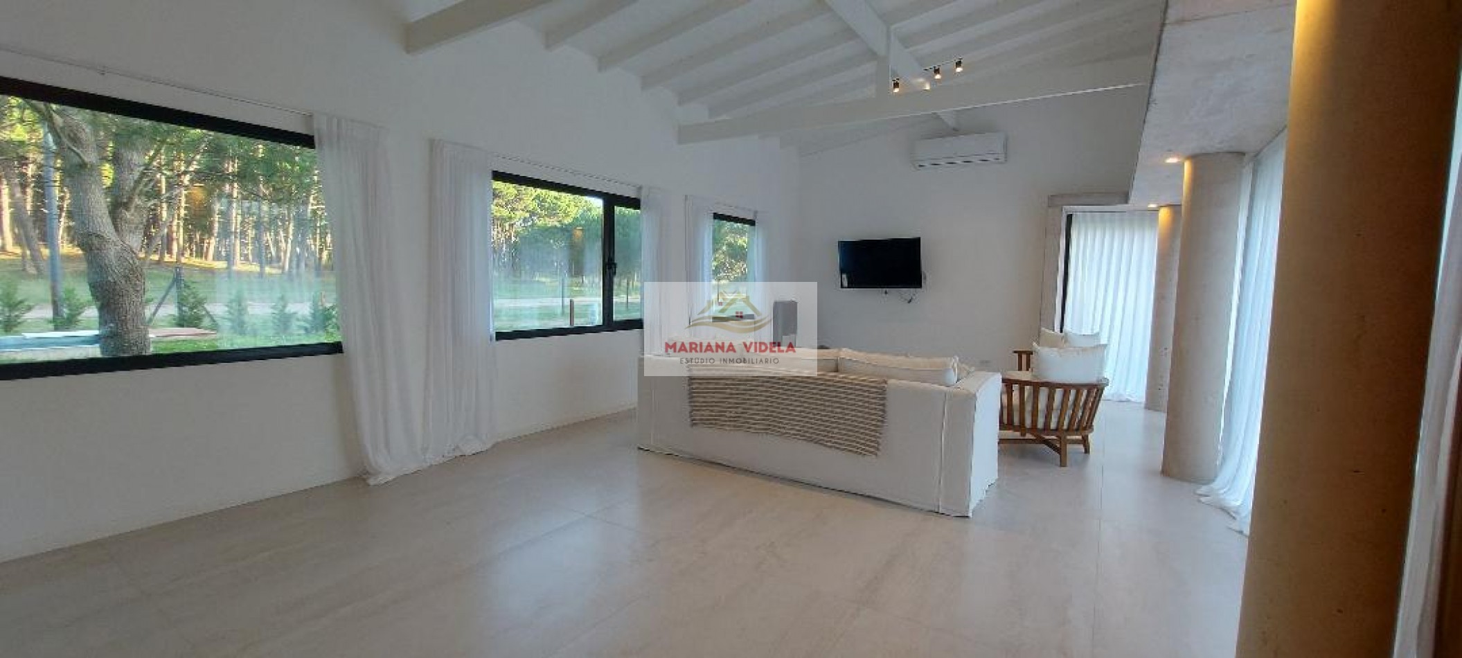 Casa en venta en Pinamar . Barrio Pioneros.