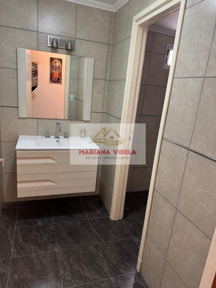 CASA/CHALET DE 3 AMBIENTES CON PARQUE, GARAJE Y GALPON. APTO CREDITO EN COLINAS DE PERALTA RAMOS. Mar del Plata
