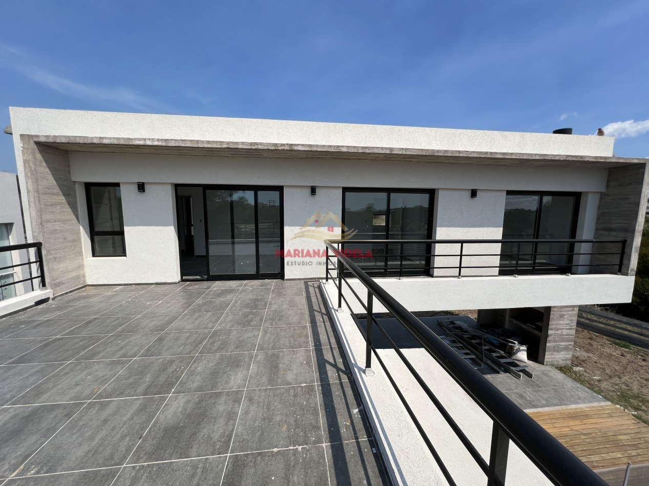 Casa en venta en Costa Esmeralda -  Desde el pozo - A estrenar! 