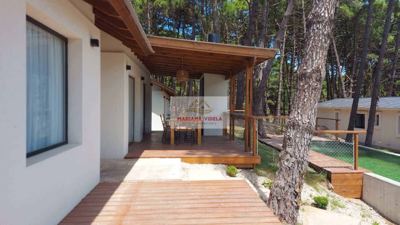 Casa en venta en Pinamar. Barrio Pioneros Pinamar.