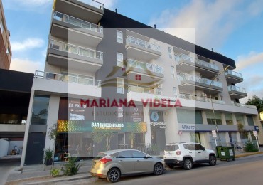 Departamento 2 ambientes con cochera. En venta! Pinamar Centro.