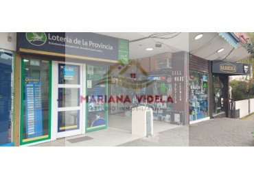 Local Comercial en venta en Villa Gesell. Pleno Centro!