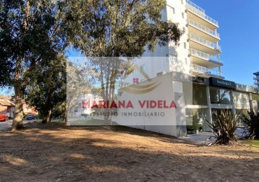 Terreno en venta en Pinamar Centro, Multifamiliar, Comercial, Hotelero, sobre Av.Bunge (Calle Principal).