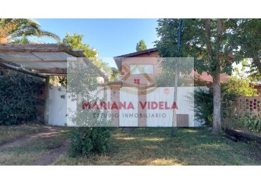 Casa en venta en Ostende, tipo PH. Equipada y amoblada!