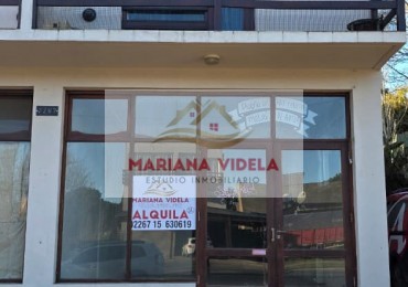 Local comercial/deposito en alquiler anual. Valeria del Mar. Todo destino.